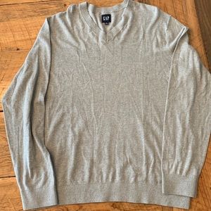 Mens GAP V-Neck Sweater, Color Heather Gray
